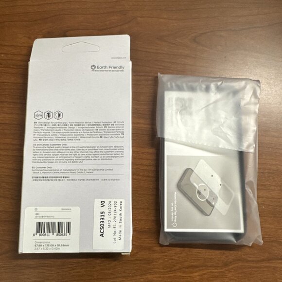 Spigen Apple iPhone 13 Mini | Liquid Air Armor Slim Cover Black ACS03315 - Picture 2 of 3